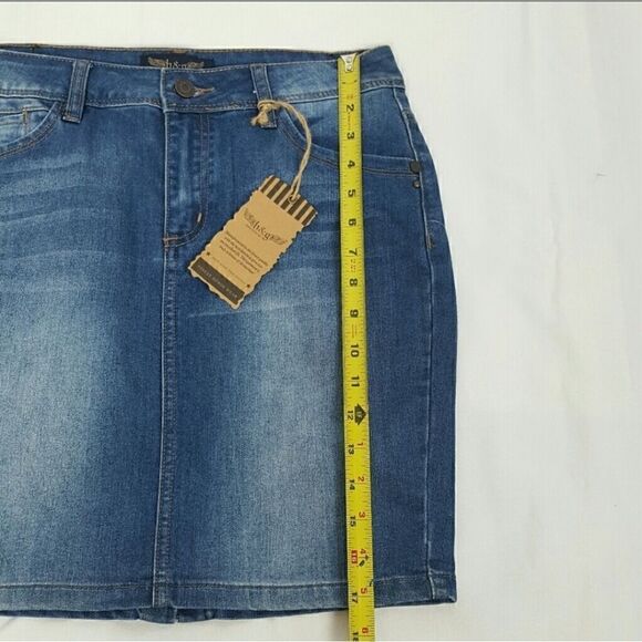 H&G WOMEN'S DENIM MINI SKIRT SIZE MEDIUM - Picture 5 of 6